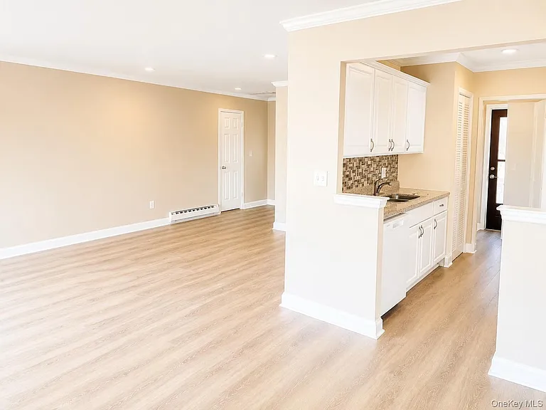 21 Village Park Dr #2A — Photo 6