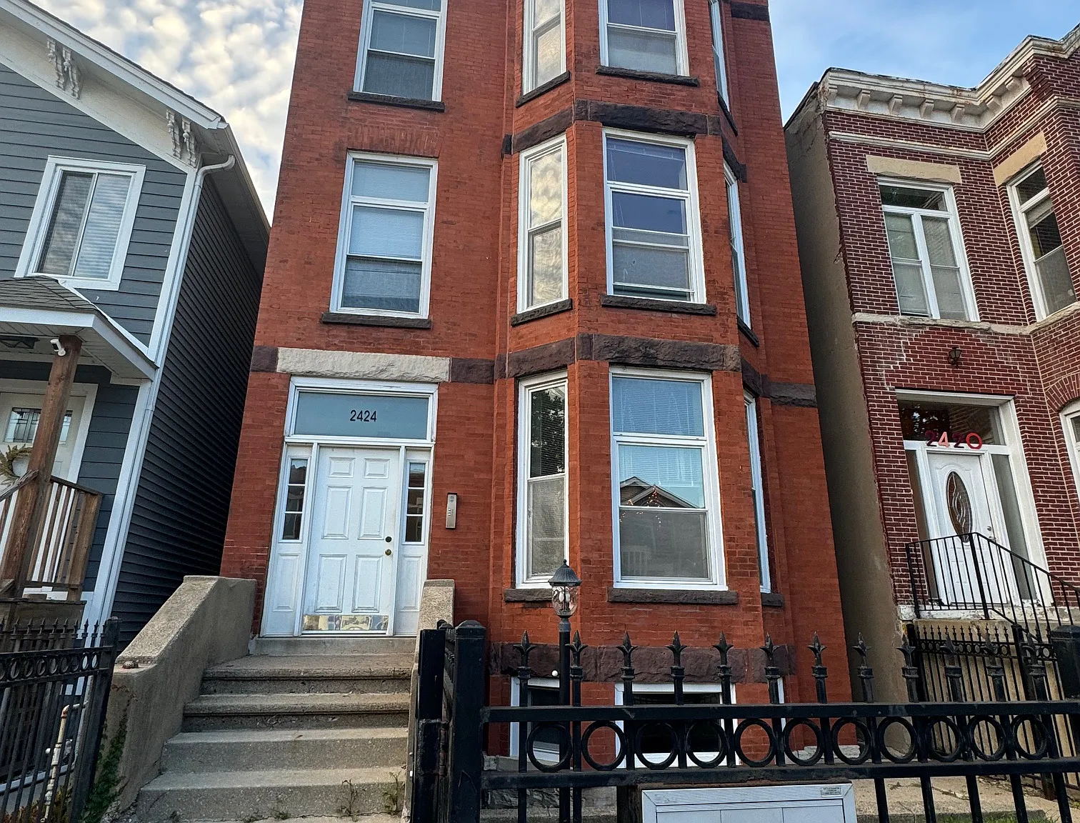 2 bed, 1100 sqft, $2,250 — Photo 1
