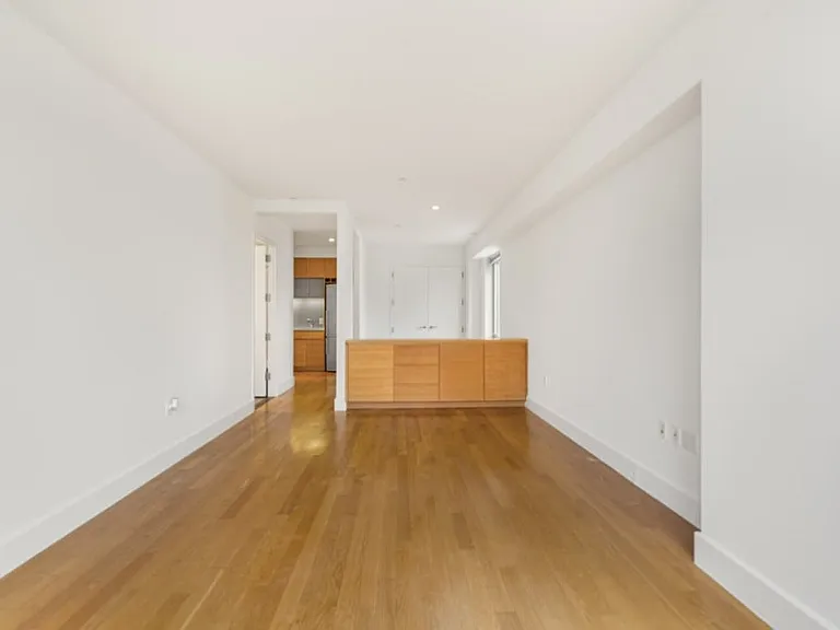 150 4th Ave #7A — Photo 6