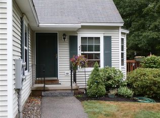 9 Windsor Commons Dr #9, Kennebunk, ME 04043