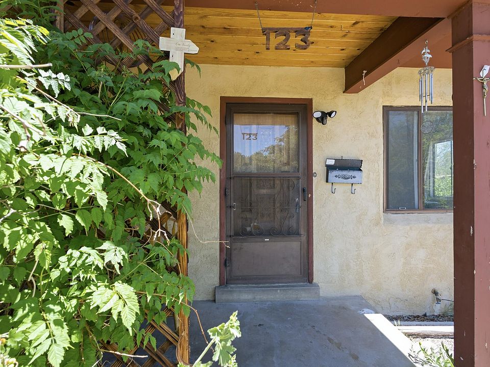 1st image of 123 Placita De Oro