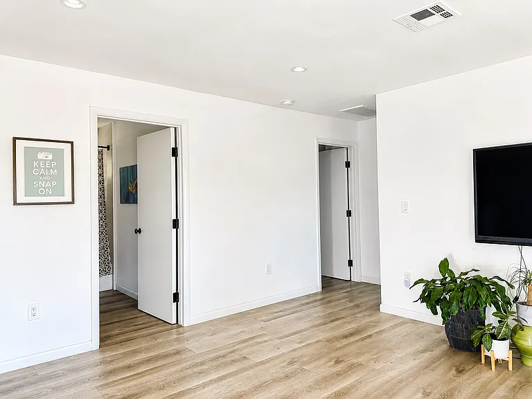 9218 Slater Ter — Photo 18
