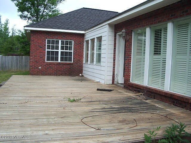 2nd image of 340 Longwood Dr