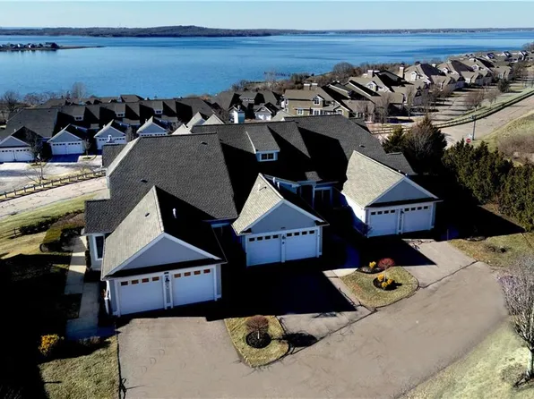 9 Cutter Ln, Tiverton, RI 02878