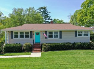 322 Parkins Mill Rd, Greenville, SC 29607