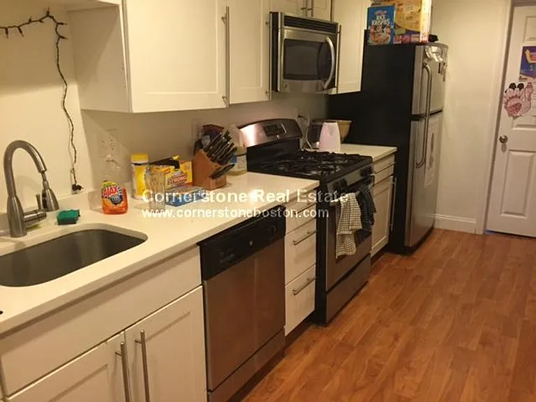 588 Columbus Ave #1C — Photo 5