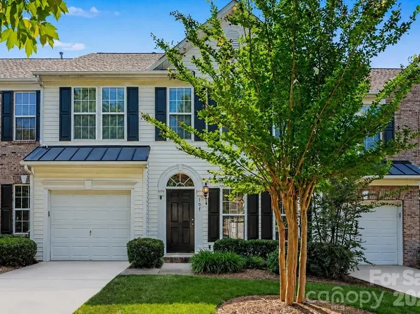 107 S Arcadian Way, Mooresville, NC 28117