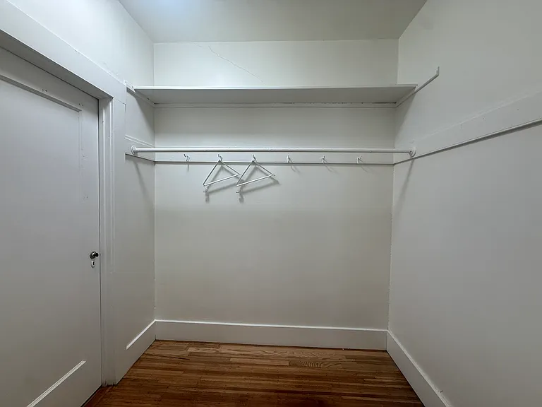 2245 Larkin St #6 — Photo 8