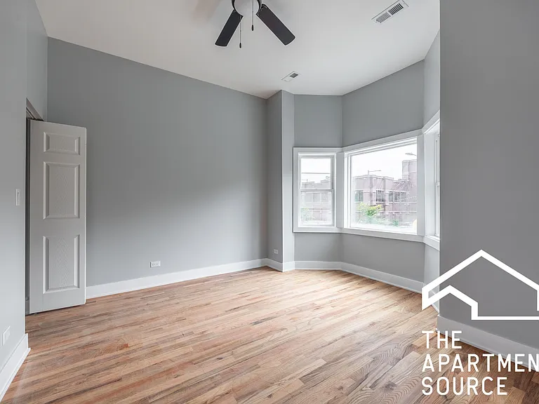 1742 N California Ave #2F — Photo 6