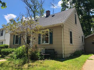 425 43rd St, Kenosha, WI 53140