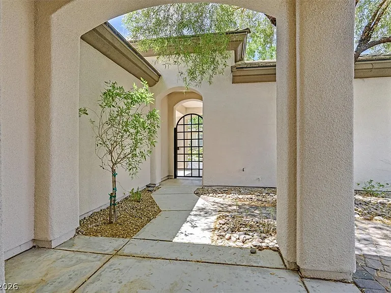28 Stonemark Dr — Photo 4