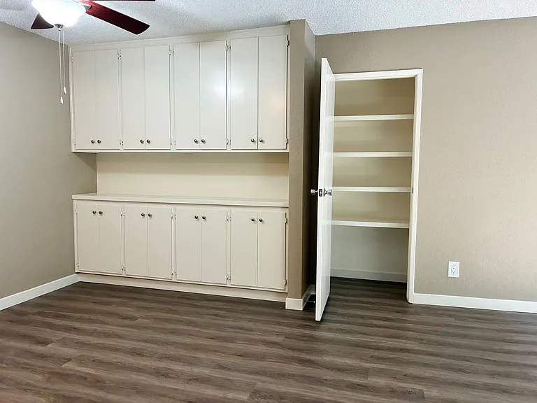 Country Apartments — Photo 2