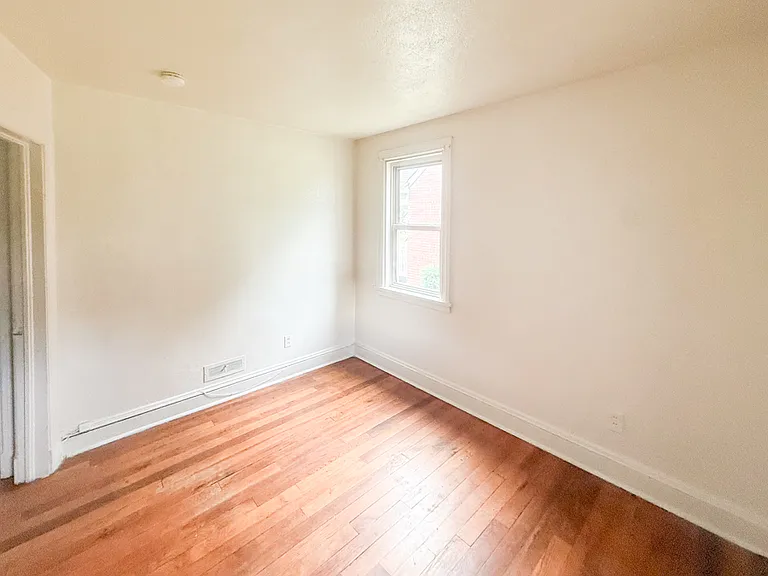 108 E Roanoke St — Photo 7