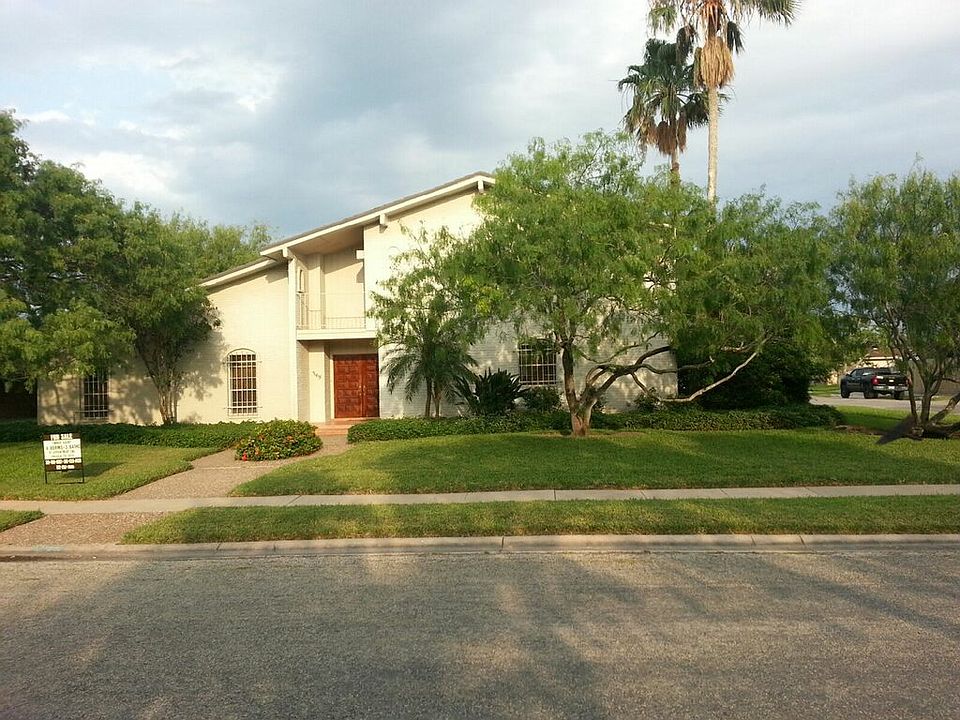 1st image of 349 Poenisch Dr