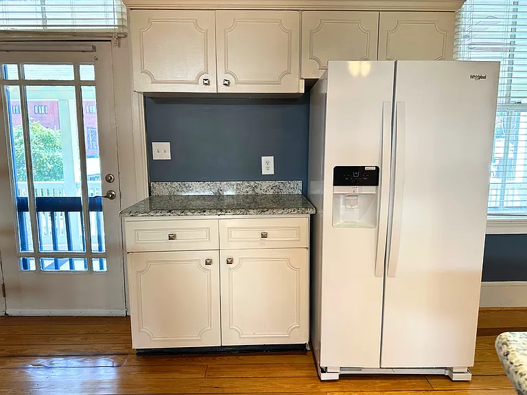 1202 Main St — Photo 13