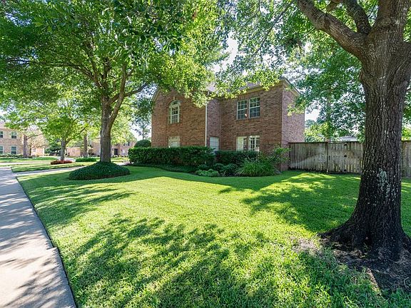 3rd image of 4303 Orchard Chase Ct