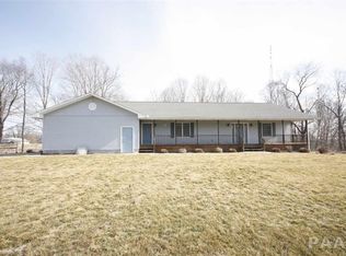 13055 N Central School Ln, Lewistown, IL 61542