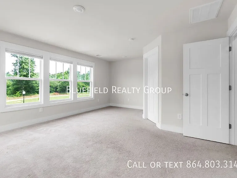 271 Dalmatian Dr — Photo 18