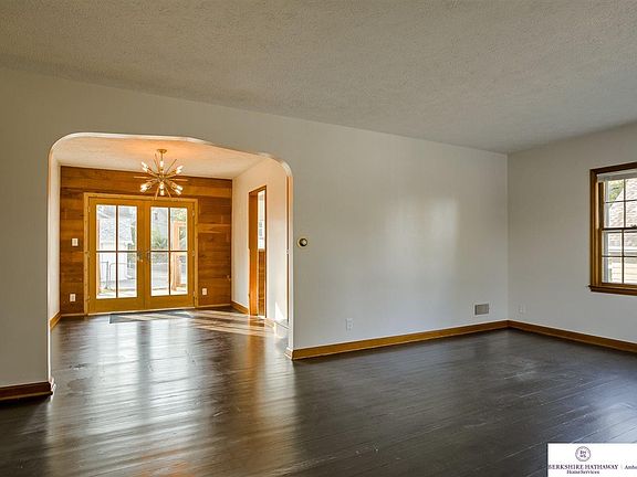 5th image of 2518 S 31st St
