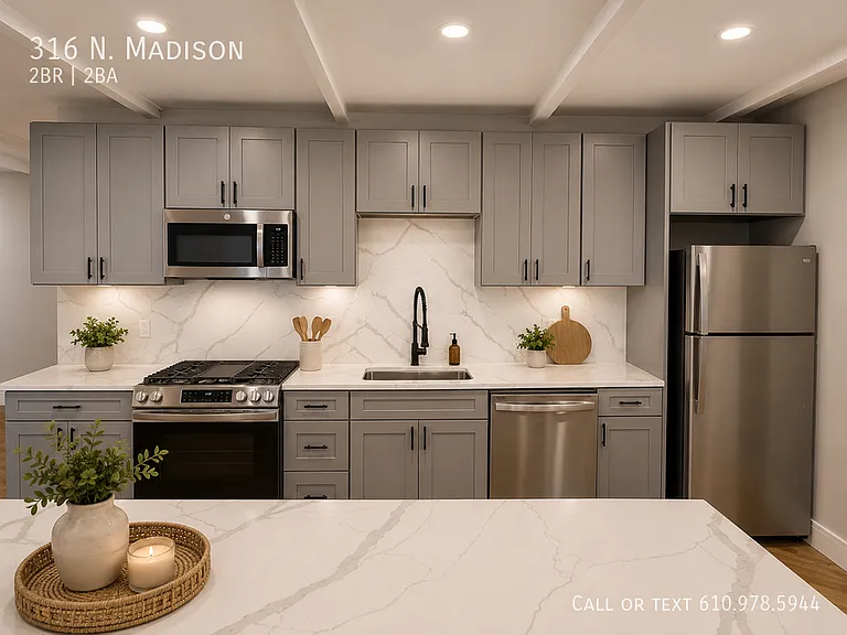 316 N Madison St — Photo 7