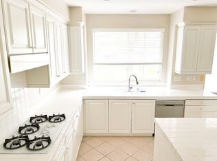 (Undisclosed Address), La Jolla, CA 92037