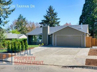 10390 SW Tarpan Dr, Beaverton, OR 97008