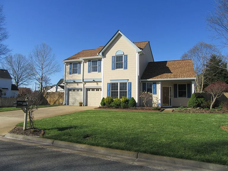 416 Iron Bridge Ln — Photo 2