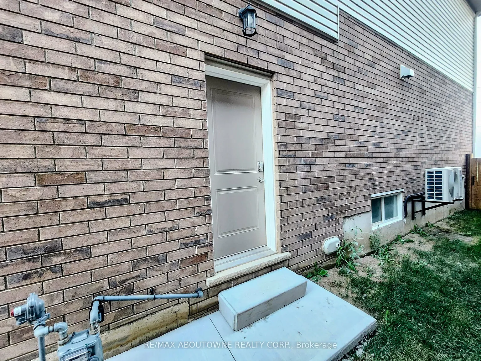 2 bed, $1,700 — Photo 2