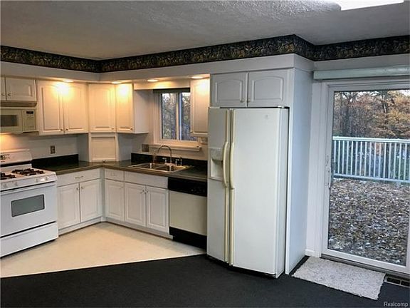 4th image of 2724 Scottwood Pl