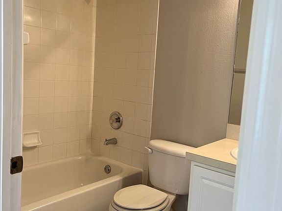 5th image of 8609 Hunters Key Cir #8609