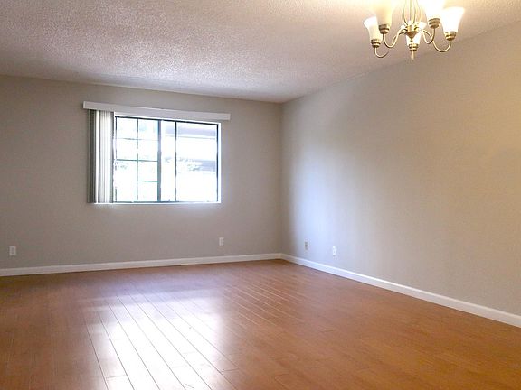 3rd image of 360 Pioneer Dr APT 204