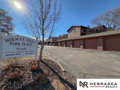11945 Miracle Hills Dr APT 20, Omaha, NE, 68154
