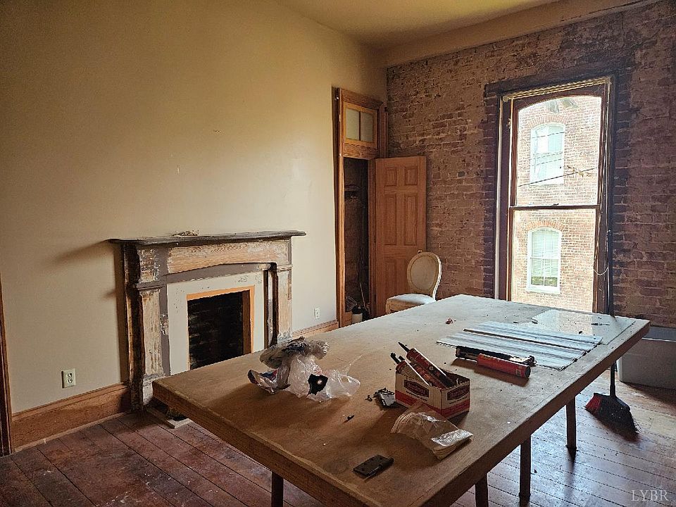 10th image of 1020 Harrison St