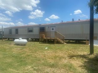 9311 Johnson Rd #400R, Wallis, TX 77485