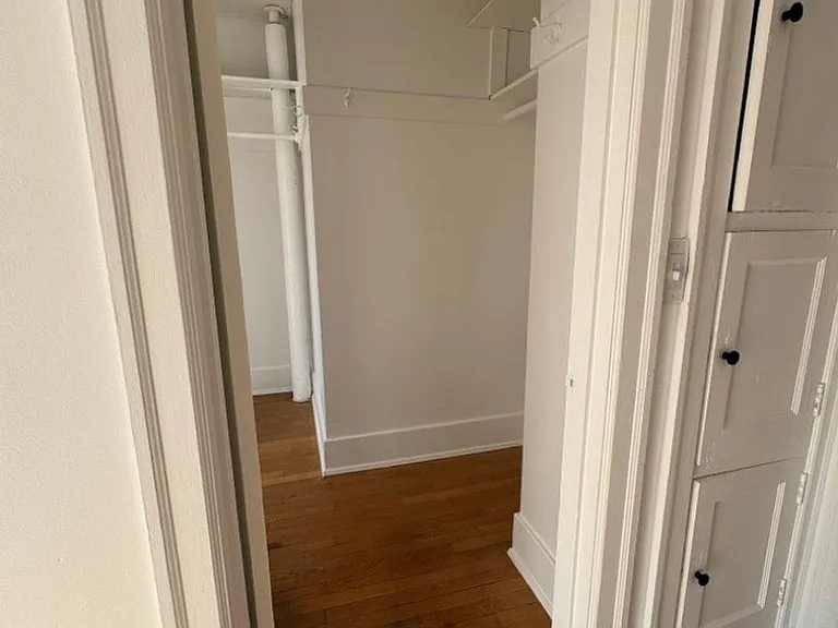 Capitol Building Apartments — Photo 9