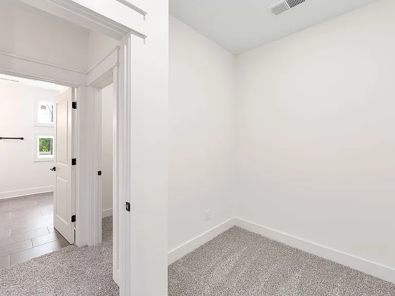 134 Max Lane Dr — Photo 24