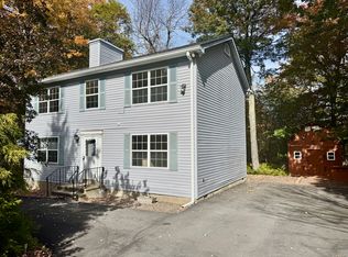 9853 Deerwood Dr, Tobyhanna, PA 18466
