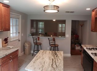 28 Halstead St, Clinton, NJ 08809