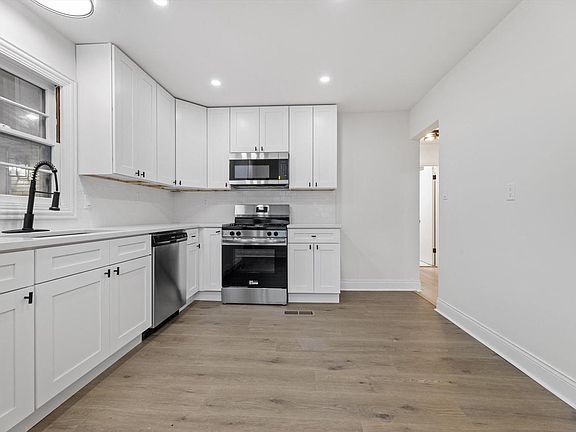 5th image of 4821 North 53rd STREET