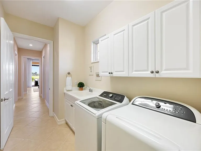 8950 Shenendoah Cir — Photo 27