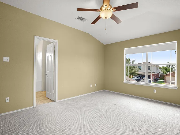12945 White House St — Photo 18