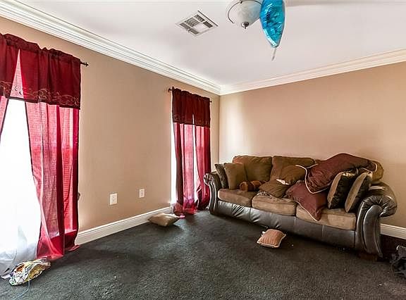 4th image of 3101 Acorn Dr