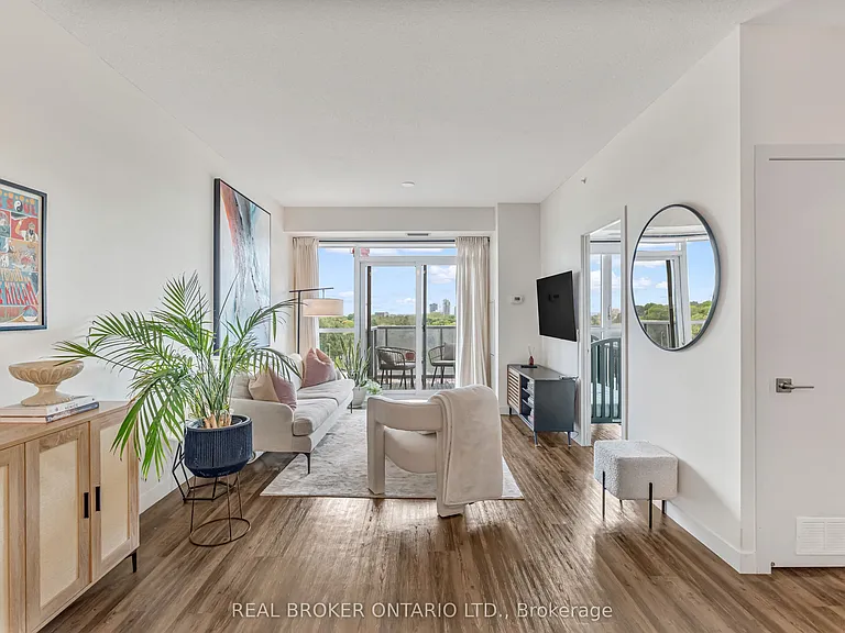 2093 Fairview St #607 — Photo 9