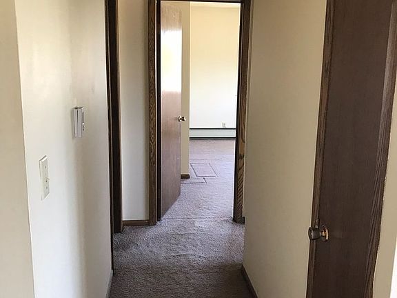 5th image of 1707 N Wisconsin St #10