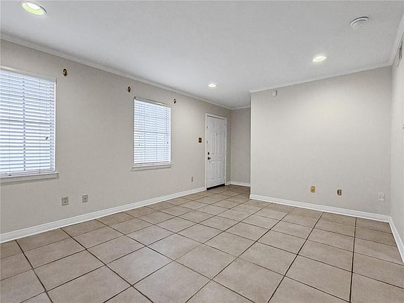 3rd image of 114 Du Rhu Dr #A