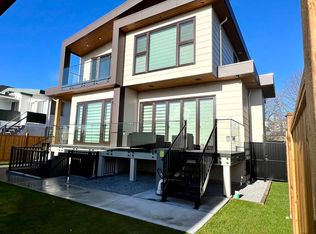 30XX E 56th Ave, Vancouver, BC V5S 1Z7