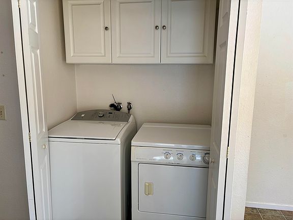 4th image of 602 Andrews Rd