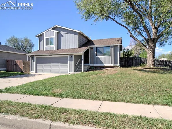 725 Fountain Mesa Rd, Fountain, CO 80817