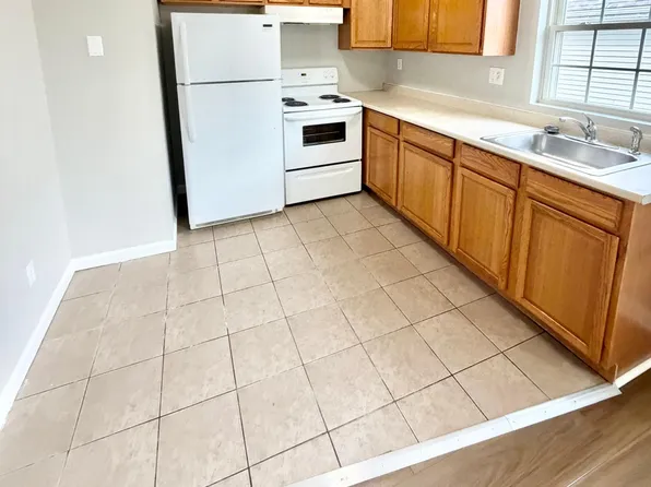 129 Main Street Anx #B, East Haven, CT 06512