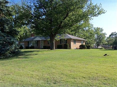 4th image of 1227 Meadowview Dr